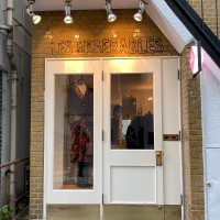 Les Miserables | Discover unique vintage shops in Japan on Vintage.City