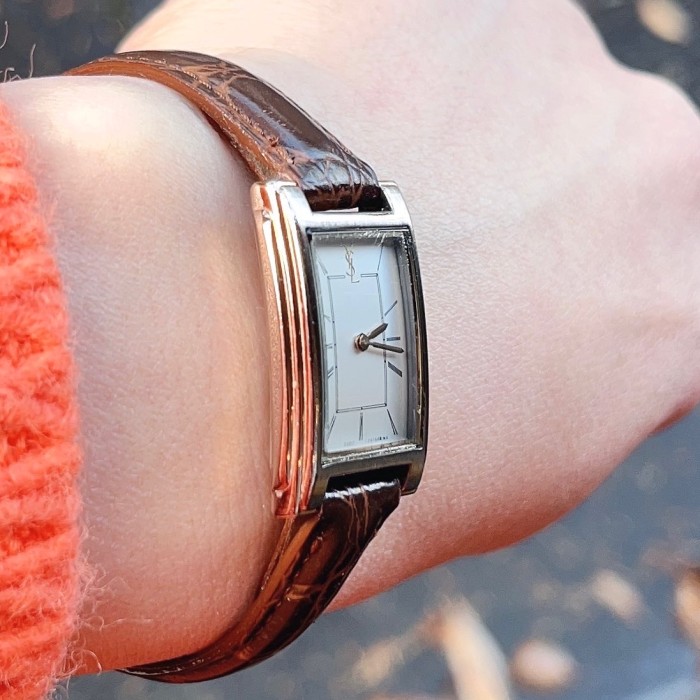 【新品電池】イヴ サンローラン 白文字盤 腕時計 レクタンギュラー 革ベルト