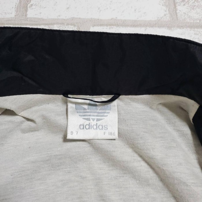 【722】adidas ナイロンジャケット ナイロン100% | Vintage.City 古着屋、古着コーデ情報を発信