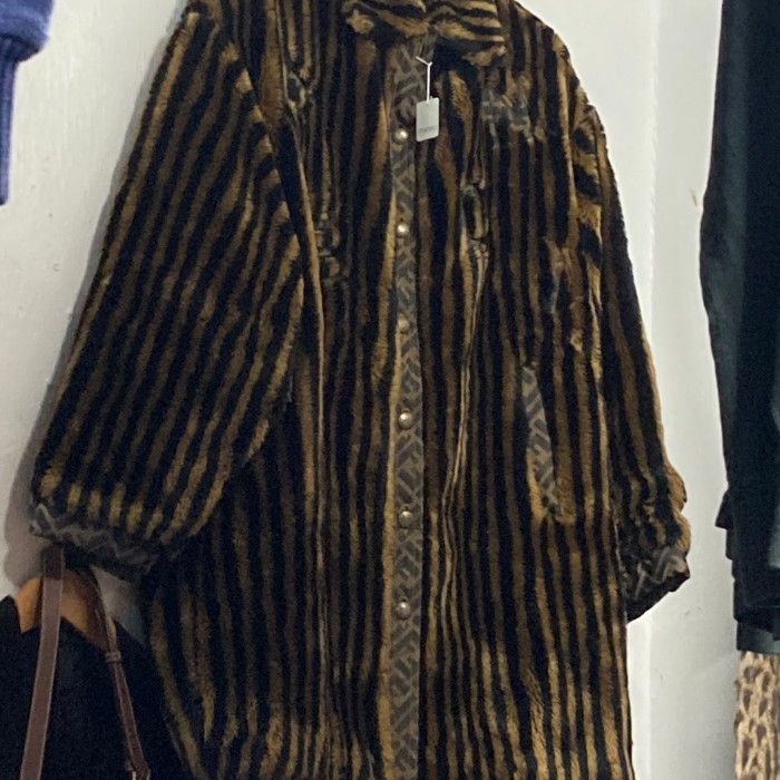 FENDI pile design coat | Vintage.City 古着屋、古着コーデ情報を発信