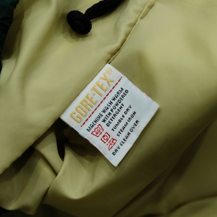 90s WOOLRICH GORE-TEX nylon jacket | Vintage.City 古着屋、古着コーデ情報を発信