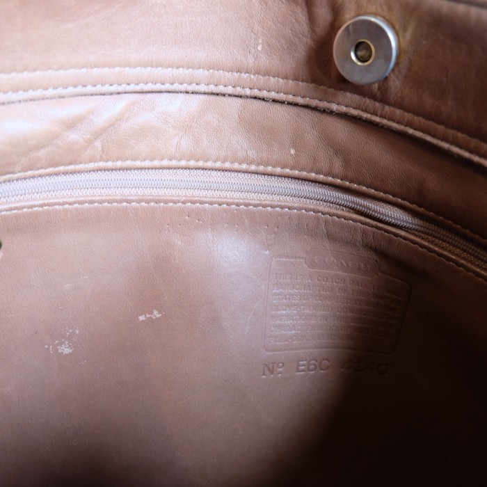 OLD coach leather shoulder bag | Vintage.City 古着屋、古着コーデ情報を発信