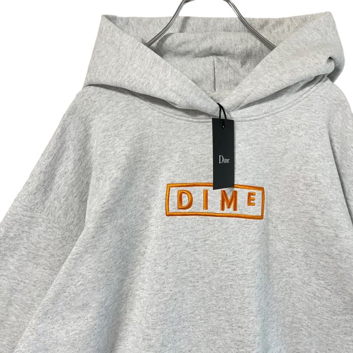 【大人気デザイン】Dime ダイム パーカー フーディ 刺繍ロゴ センターロゴコットン100%