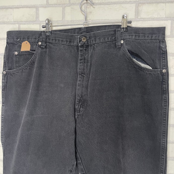 【W42×L32】wrangler  ブラックデニムパンツ　革パッチ | Vintage.City 古着屋、古着コーデ情報を発信