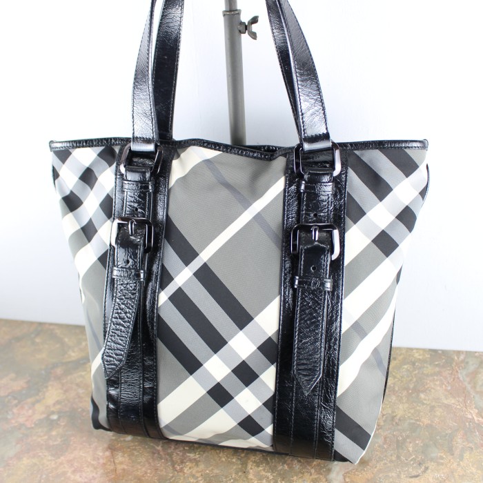 BURBERRY CHECK PATTERNED NYLON TOTE BAG MADE IN ITALY/バーバリーチェック柄ナイロントートバッグ | Vintage.City 古着屋、古着コーデ情報を発信