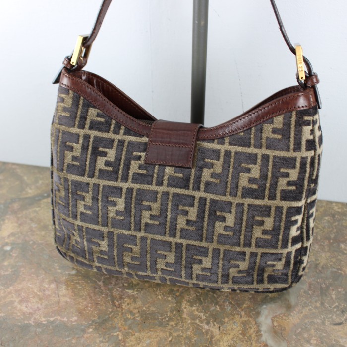 FENDI ZUCCA PATTERNED PILE MANMA BACKET HAND BAG MADE IN ITALY/フェンディズッカ柄パイル生地マンマバケットハンドバッグ | Vintage.City 빈티지숍, 빈티지 코디 정보