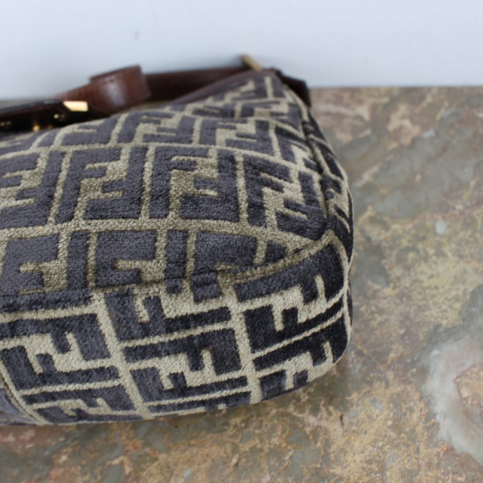 FENDI ZUCCA PATTERNED PILE MANMA BACKET HAND BAG MADE IN ITALY/フェンディズッカ柄パイル生地マンマバケットハンドバッグ | Vintage.City 古着屋、古着コーデ情報を発信