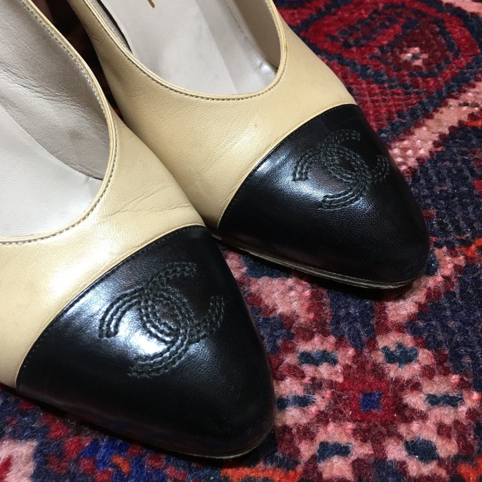 CHANEL COCO MARC BICOLOR LEATHER HEEL PUPMS MADE IN ITALY/シャネルココマークバイカラーレザーヒールパンプス | Vintage.City 古着屋、古着コーデ情報を発信