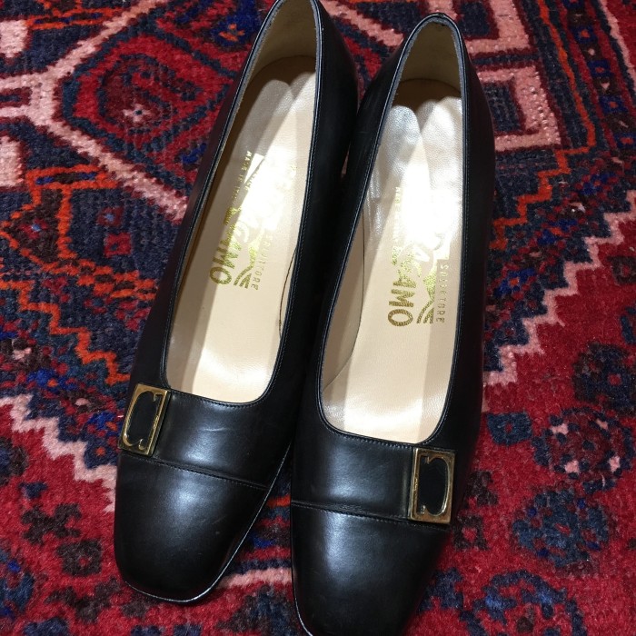 Salvatore Ferragamo LOGO LEATHER PUMPS MADE IN ITALY/サルヴァトーレフェラガモロゴレザーパンプス | Vintage.City 古着屋、古着コーデ情報を発信