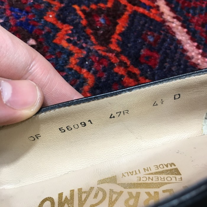 Salvatore Ferragamo GANCHINI LOGO LEATHER PUMPS MADE IN ITALY/サルヴァトーレフェラガモガンチーニロゴレザーパンプス | Vintage.City Vintage Shops, Vintage Fashion Trends