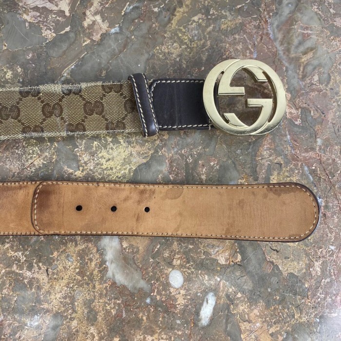 GUCCI GG PATTERNED LOGO BUCKLE LEATHER BELT MADE IN ITALY/グッチインターロッキングGG柄ロゴバックルレザーベルト | Vintage.City 古着屋、古着コーデ情報を発信