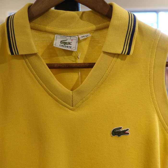 LACOSTE Polo Shirt Woman No Sleeve | Vintage.City Vintage Shops, Vintage Fashion Trends