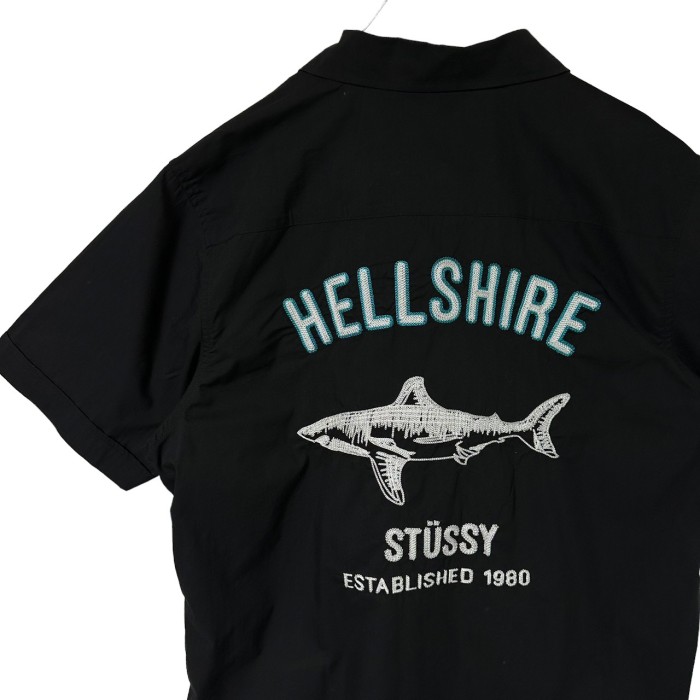 stussy ステューシー 半袖シャツ L 刺繍ロゴ バックロゴ シャークロゴ