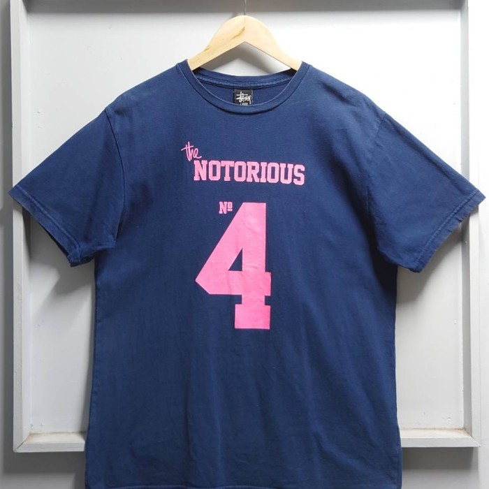 STUSSY The Notorious No.4 ロゴ プリント Tシャツ | Vintage.City Vintage Shops, Vintage Fashion Trends