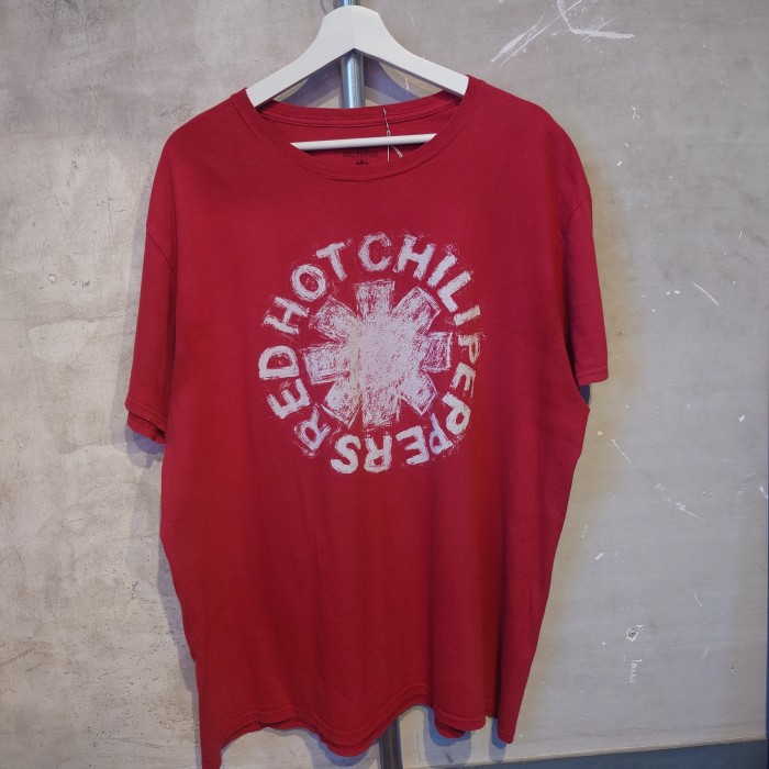 RED HOT CHLI PEPPERS(レッドホットチリペッパーズ)バンドTシャツ　レッド　XLサイズ 1117 | Vintage.City 古着屋、古着コーデ情報を発信