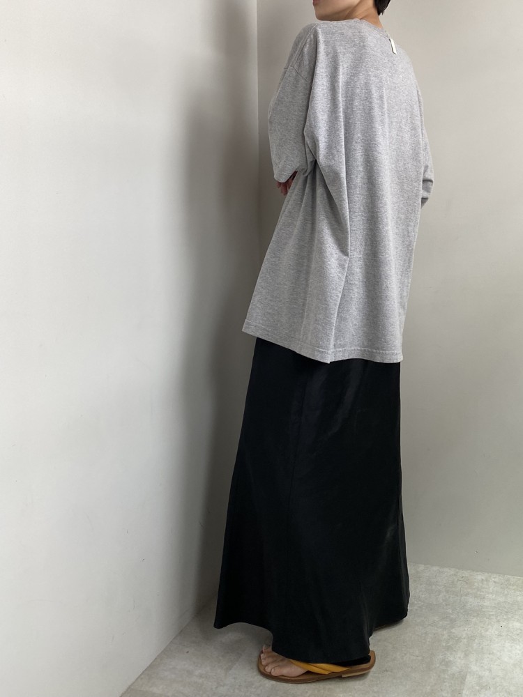 メンズサイズのカレッジTを使用したコーディネート

シンプルなデザインの古着Tシャツは、古着を普段着ない大人女性の方でも取り入れやすいアイテムです☺️

―――――――――

東京・高円寺
2022年11月 OPEN
美容室 @io_hair_koenji 併設の
小さな古着屋 kiko 【キコ】です。

メンズ、ウィメンズ、キッズ古着を取り扱っています。

ioの服好きオーナー夫婦が、ジャンルや年代に捉われず日常に自然と取り入れられるようなアイテムを、デザインや状態にこだわり厳選して集めました。

是非お気軽にお立ち寄りください。

〒166-0003
杉並区高円寺南3-45-12 KM24 201号室
JR高円寺駅徒歩4分 SEIYU近く
古着屋Whatz upさんの建物の2Fです。

ig @kiko_koenji
https://instagram.com/kiko_koenji | 빈티지 코디 스냅은 Vintage.City에서 체크