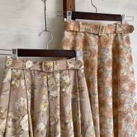 pale floral belt skirt 〈レトロ古着 ペールフローラル ベルト付きスカート 日本製〉 | Vintage.City ヴィンテージ 古着