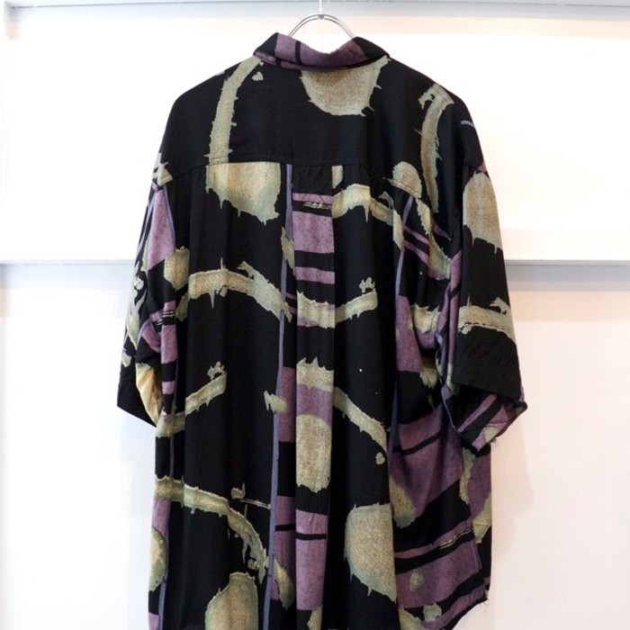 【"90's GOOUCH" abstract graphic pattern loose rayon shirt】 | Vintage.City 古着屋、古着コーデ情報を発信