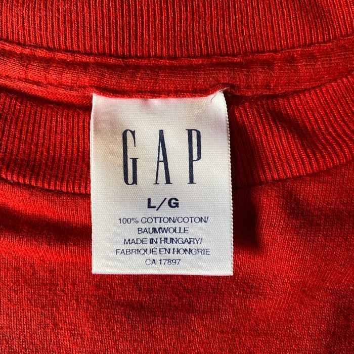 GAP arch logo tee | Vintage.City Vintage Shops, Vintage Fashion Trends