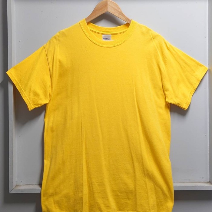 GILDAN “Ultra Cotton” クルーネック ソリッド Tシャツ | Vintage.City 古着屋、古着コーデ情報を発信