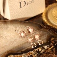 Christian Dior LOGO FLOWER SWING EARRING/クリスチャンディオールロゴお花ぶらさがりピアス | Vintage.City 빈티지숍, 빈티지 코디 정보