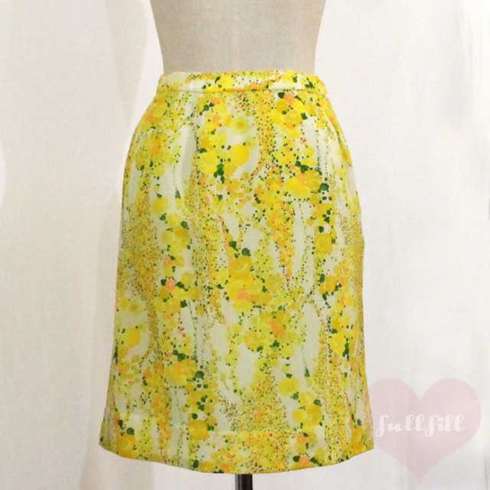 黄色い花柄のタイトスカート 古着 | Vintage.City 古着屋、古着コーデ情報を発信