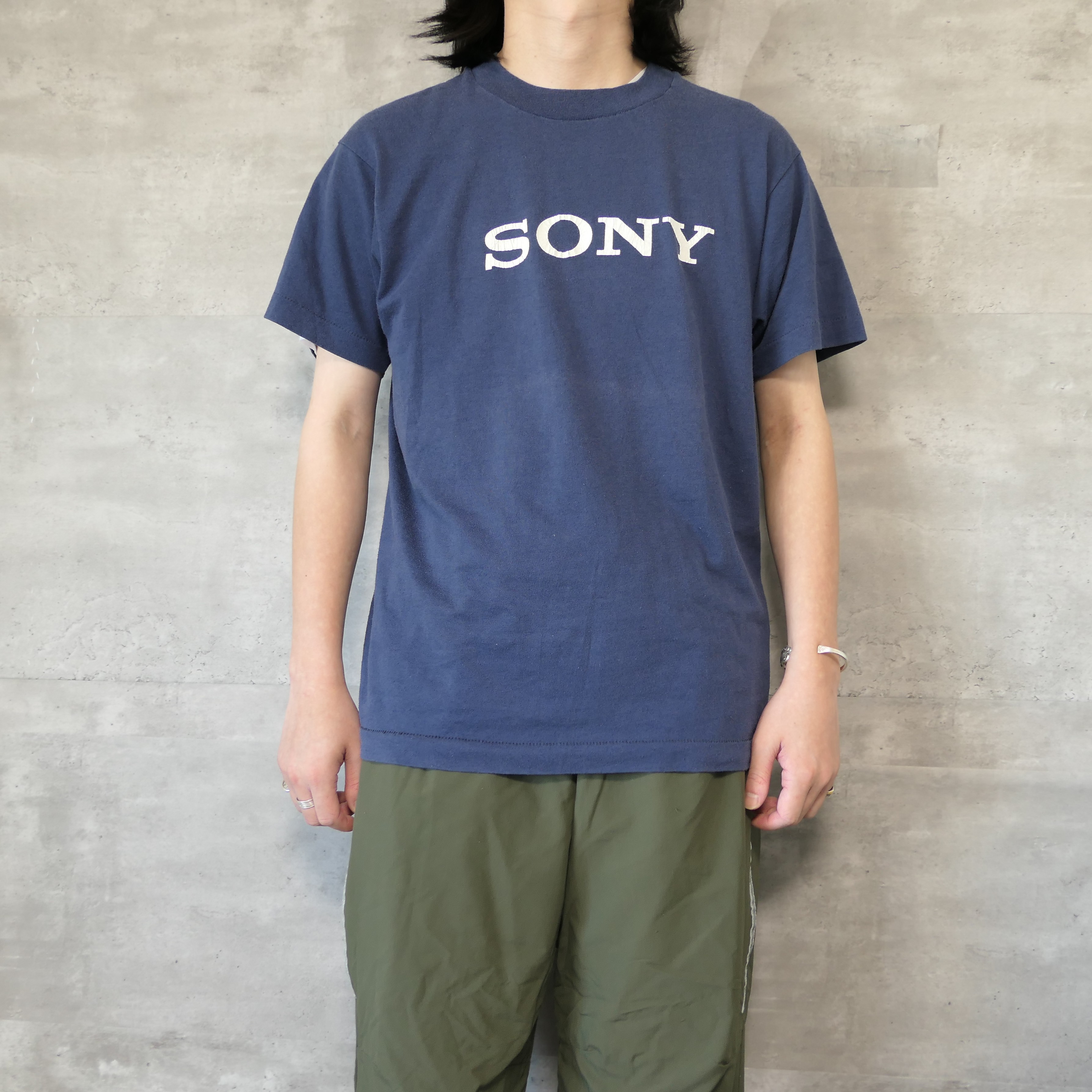 VINTAGE 80s L Corporate logo T-shirt -SONY- | Vintage.City
