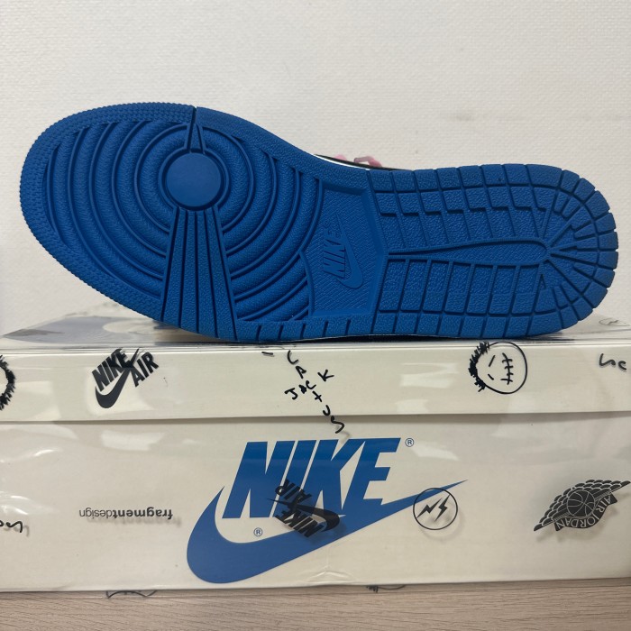 Travis Scott × Fragment × Nike Air Jordan 1 Low OG SP "Military Blue" トラヴィス・スコット × フラグメント × ナイキ エアジョーダン1 ロー OG SP "ミリタリー ブルー" | Vintage.City Vintage Shops, Vintage Fashion Trends