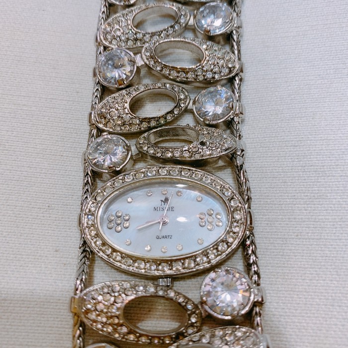 ヴィンテージ　腕時計　シルバー色　ラインストーン　vintage watch | Vintage.City 古着屋、古着コーデ情報を発信
