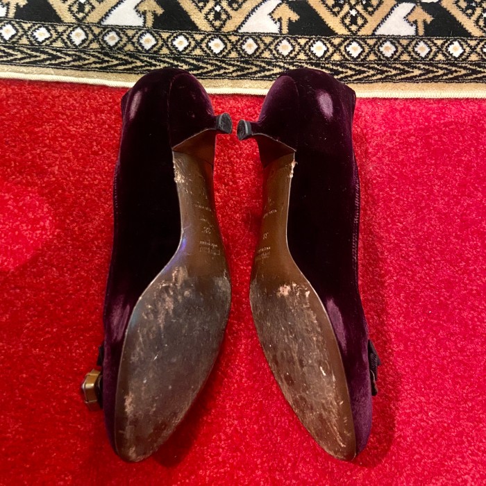 miumiu ミュウミュウ ベロアビジューパンプス ローヒール靴 EUR38(24.5〜25cm) | Vintage.City 빈티지숍, 빈티지 코디 정보