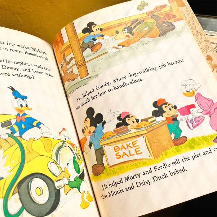 1974s USA Walt Disney's「 MICKEY MOUSE AND THE GREAT LOT PLOT」 Vintage Picture Book | Vintage.City 古着屋、古着コーデ情報を発信