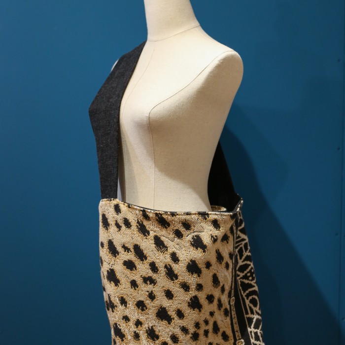 Remake rug tote bag “Leopard × BLK Denim” | Vintage.City Vintage Shops, Vintage Fashion Trends