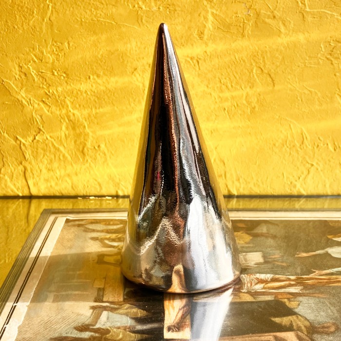 80s Silver Color Conical Pottery Flower Vase | Vintage.City 古着屋、古着コーデ情報を発信