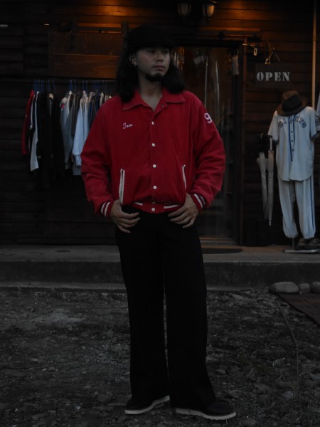 90's corduroy stadium jacket
60's sailor pants
hysteric glamour leather boots | Check out vintage snap at Vintage.City
