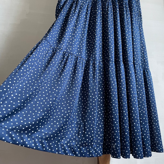 puff sleeve dot tiered dress〈レトロ古着 パフスリーブ ドット柄 ティアード ワンピース ネイビー 紺〉 | Vintage.City Vintage Shops, Vintage Fashion Trends