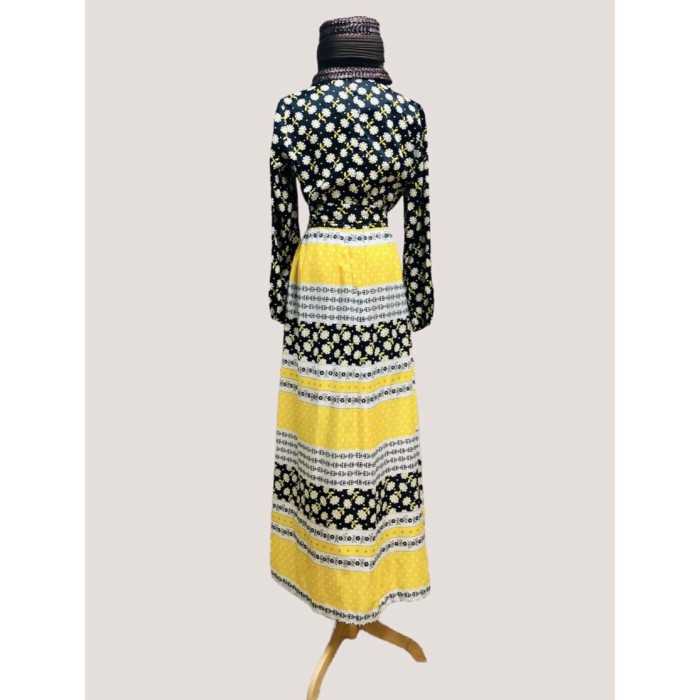 60s Black × Yellow floral maxi dress | Vintage.City 古着屋、古着コーデ情報を発信
