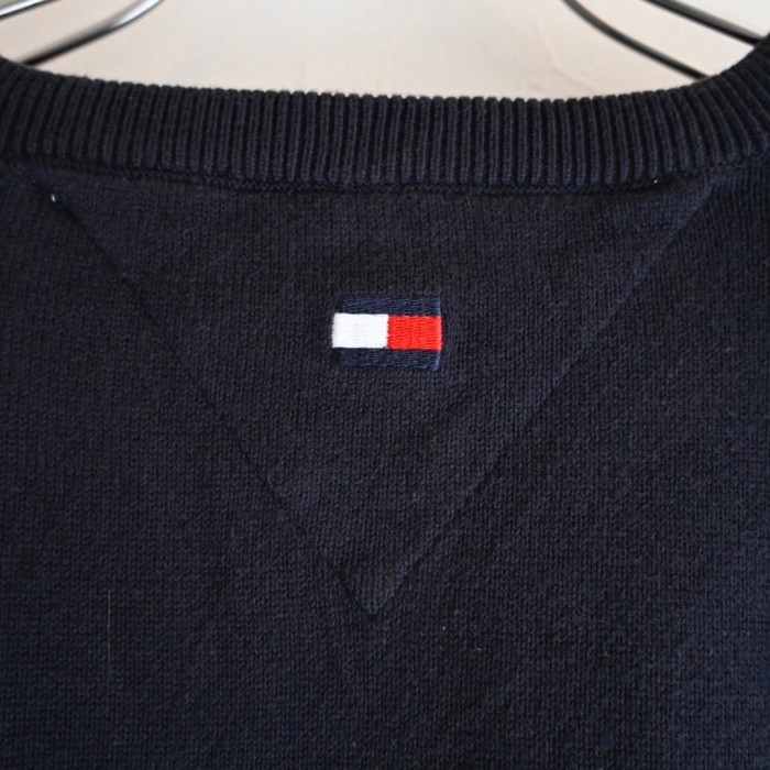 TOMMY HILFIGER vneck knit | Vintage.City Vintage Shops, Vintage Fashion Trends