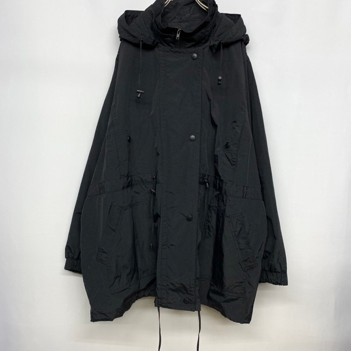 “Woman Within” Oversized Nylon Hoodie | Vintage.City 古着屋、古着コーデ情報を発信