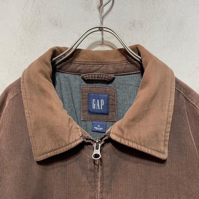 “GAP” Padded Corduroy Jacket | Vintage.City 古着屋、古着コーデ情報を発信
