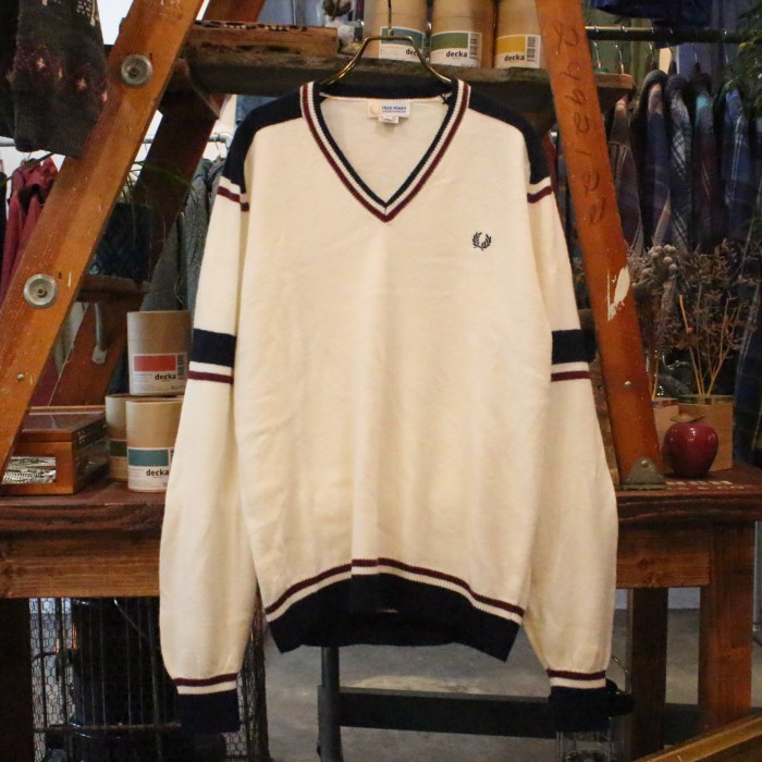 FRED PERRY Vneck knit フレッドペリー Lサイズ | Vintage.City 古着屋、古着コーデ情報を発信