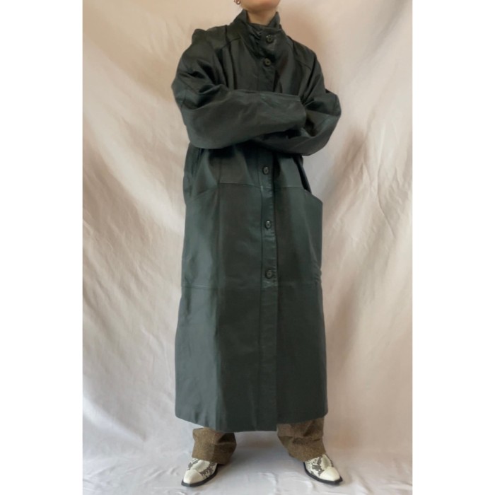 Moss green long leather coat | Vintage.City 빈티지숍, 빈티지 코디 정보