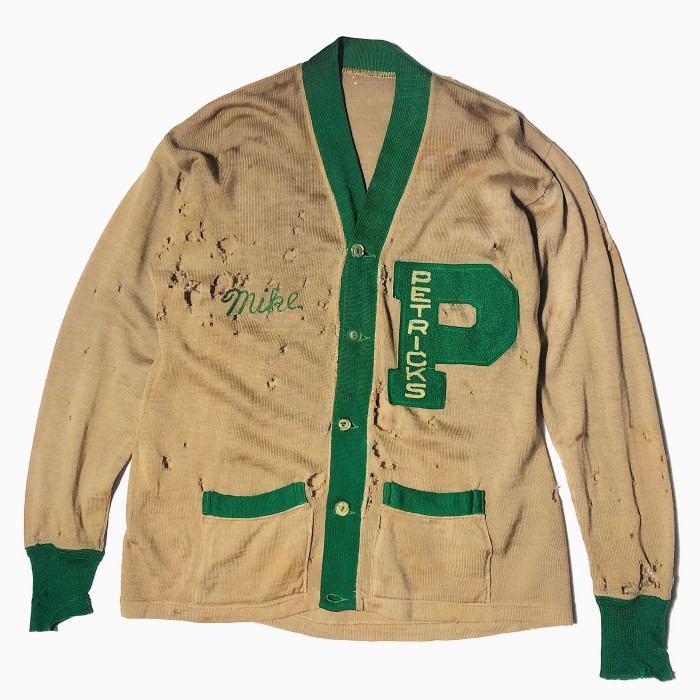 Vintage 40〜50's Grunge Lettered Cardigan | Vintage.City Vintage Shops, Vintage Fashion Trends