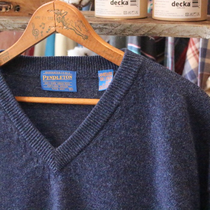 PENDLETON Vneck knit | Vintage.City Vintage Shops, Vintage Fashion Trends