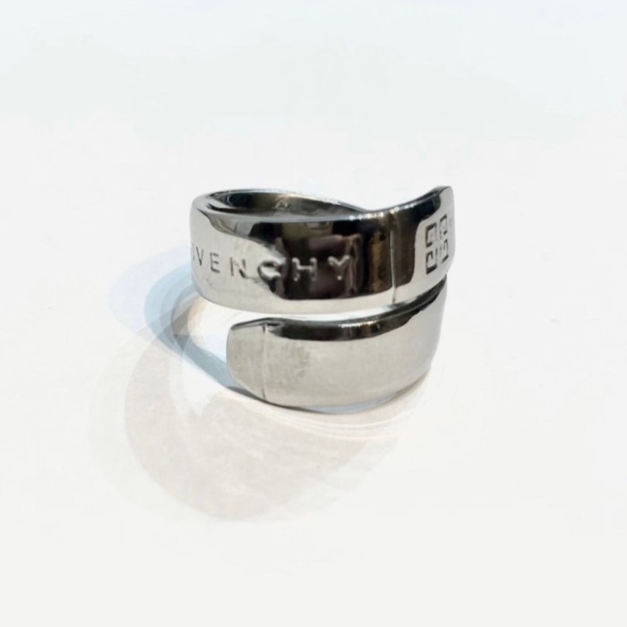 ”GIVENCHY” Spoon Ring | Vintage.City 古着屋、古着コーデ情報を発信