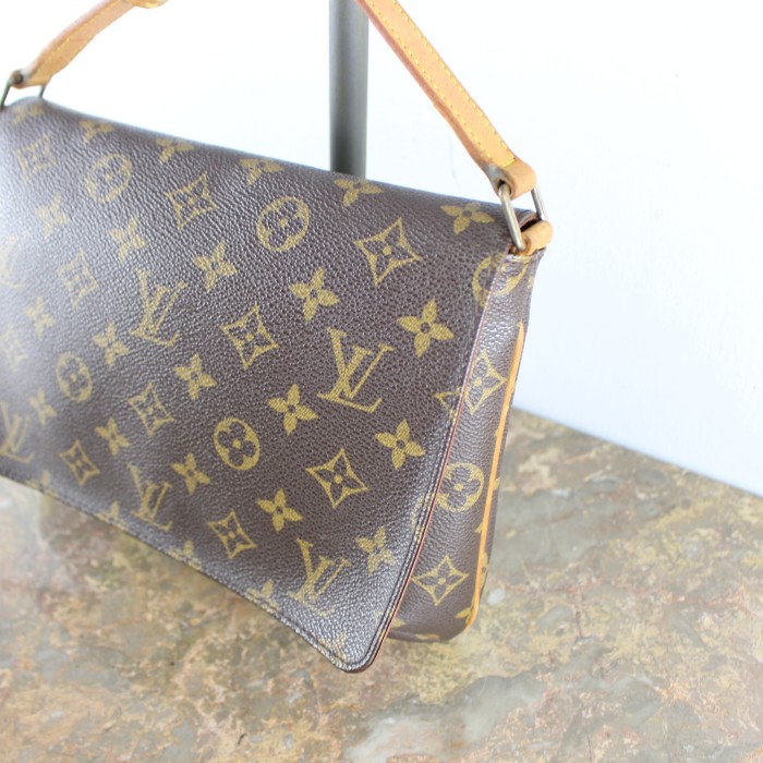 LOUIS VUITTON ルイヴィトンミュゼットタンゴショルダーバッグ | Vintage.City Vintage Shops, Vintage Fashion Trends
