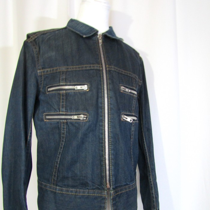 2002 Levis Red Zip Denim Jacket | Vintage.City Vintage Shops, Vintage Fashion Trends