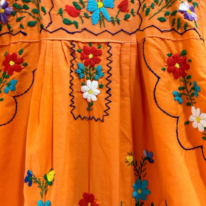 Hand embroidery Mexican dress | Vintage.City 古着屋、古着コーデ情報を発信