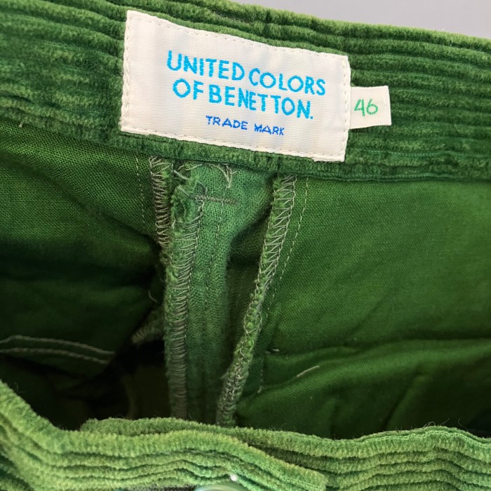 BENETTON 太畝コーデュロイ ２タック ハーフパンツ 緑 サイズ46 | Vintage.City 古着屋、古着コーデ情報を発信