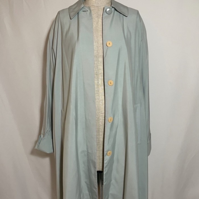 1980-90s "FENDI" pale blue coat | Vintage.City Vintage Shops, Vintage Fashion Trends