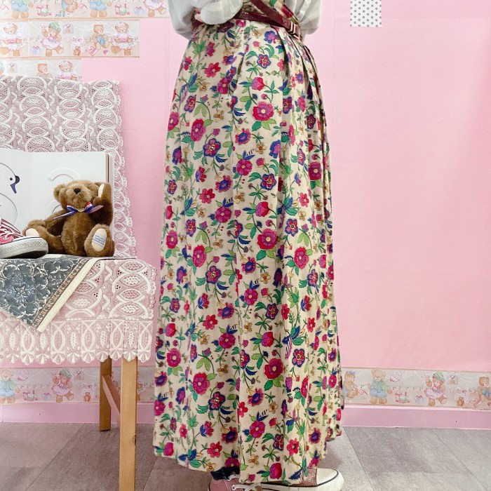 colorful flowers  skirt | Vintage.City Vintage Shops, Vintage Fashion Trends